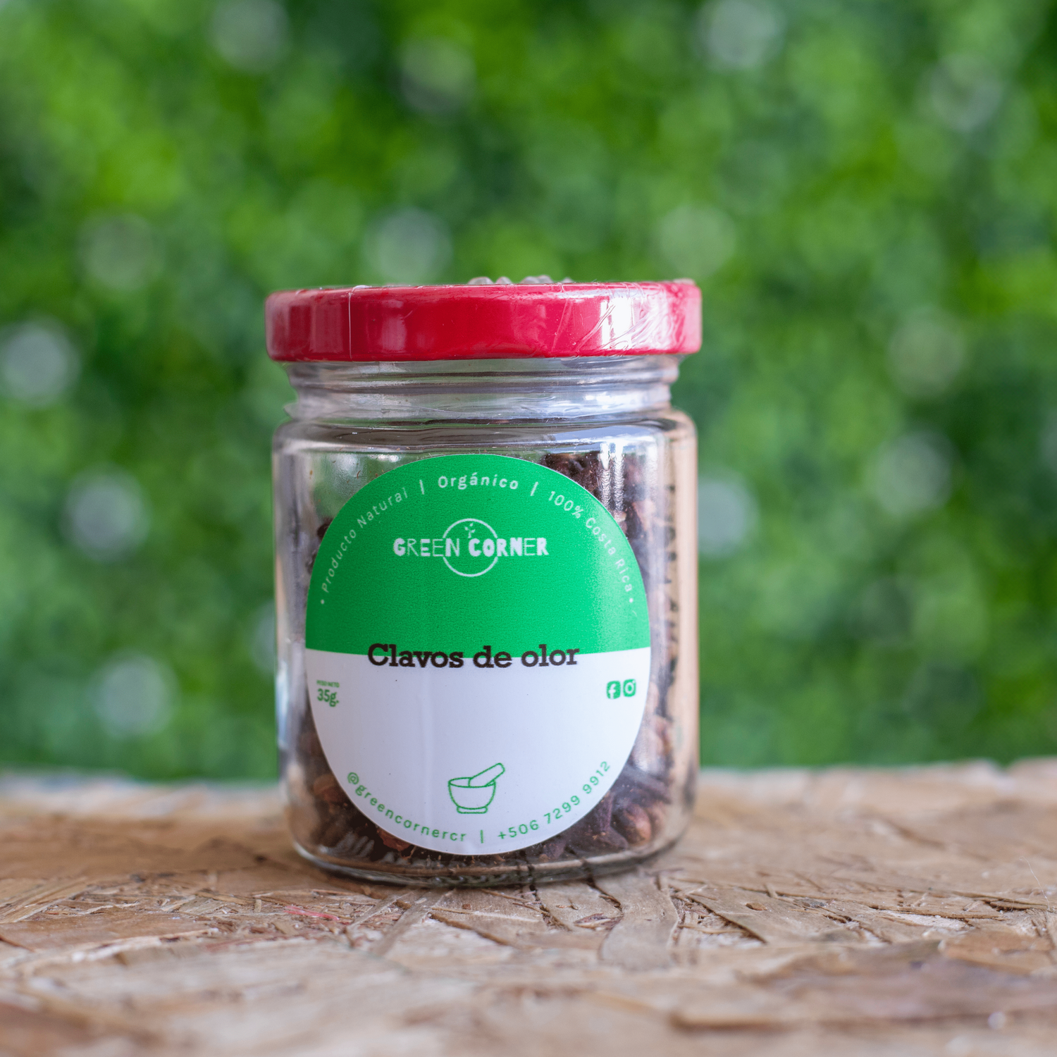 Clavos de olor entero